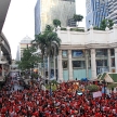 BANGKOK - NOV 19: Red Shirts Protest Demonstration - Thailand
