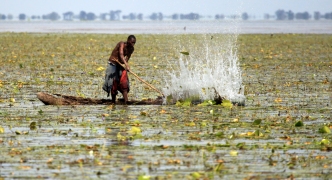 Traditional Fishing Technique - Uganda, Africa